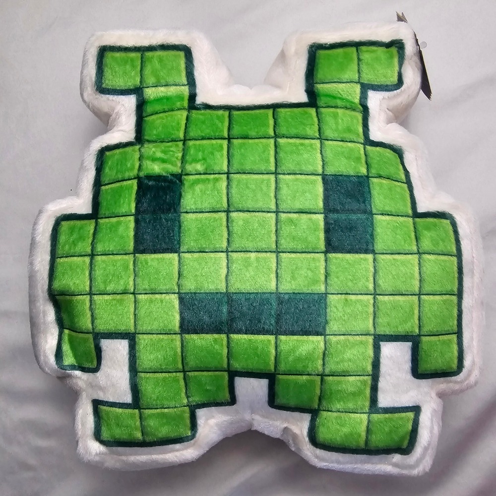 FAO Schwarz Pixel Green Alien 10" Plush Stuffed Animal New